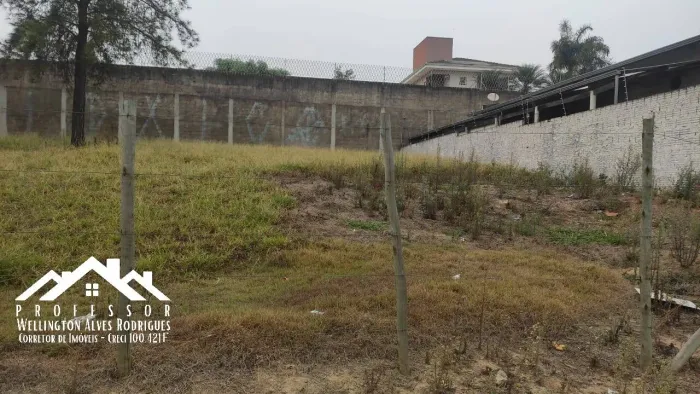 Ótimo Terreno na Parte Comercial do Jardim Colinas de São João - Limeira-SP