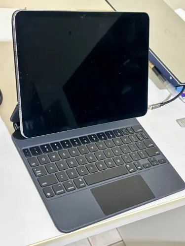 COMBO iPhone 15 + IPad Pro + case iPad