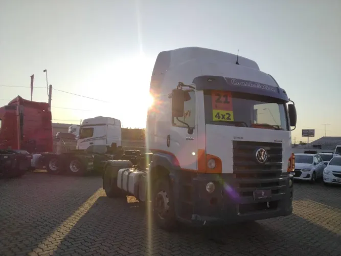 Volkswagen 19.360 Constellat. Tractor (diesel)(E5) 2022/2023 Vamos Seminovos São Leopoldo