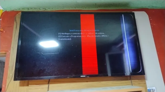 Vendo minha tv por 120 reais pra conserto