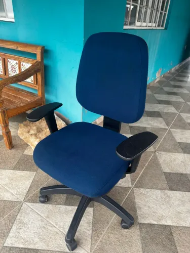 Cadeira de escritório giratória 