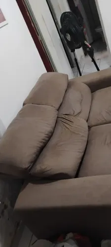 Sofá retrátil e reclinável marrom 2 lugares