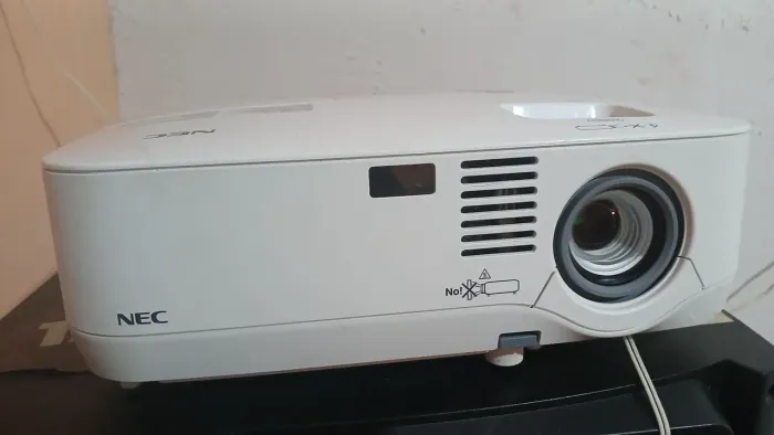 projetor nec 510