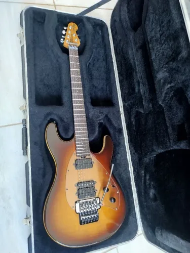 Guitarra Music Man SM Y2D ACEITO LUKE1 