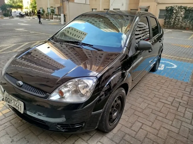 Ford Fiesta Sed. 1.6 8V Flex 4P 2006