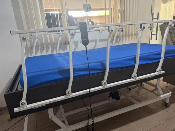 Cama hospitalar automática