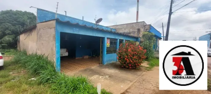 Casa 3/4 2 terrenos na Zona Sul