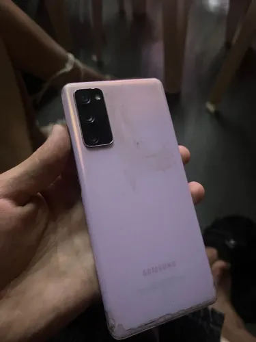 SAMSUNG S20 FE