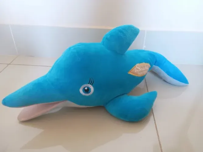 Boneco golfinho de pelúcia 70cm