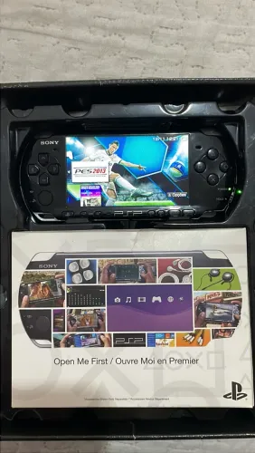 PSP 3000 Preto Desbloqueado + Caixa Original e Acessórios