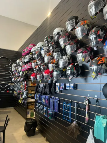 Loja de moto peças e oficina completa