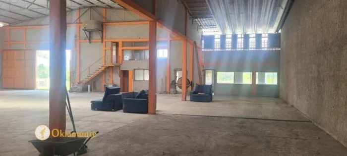 Casa com 1 Quarto(s) e 1 banheiro(s) para Alugar, 800 m² por R$ 7200 / Mês