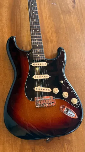 Guitarra Fender MX Player 2 Edição Limitada OPORTUNIDADE