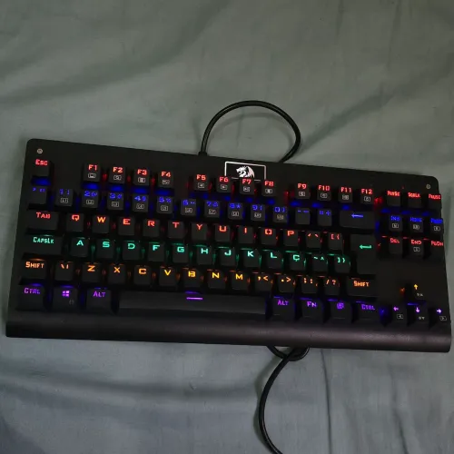 Teclado Mecânico Redragon Dark Avenger Rainbow