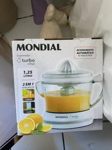 Expremedor de laranja 