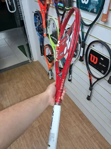 Raquete Yonex Vcore 98 2026