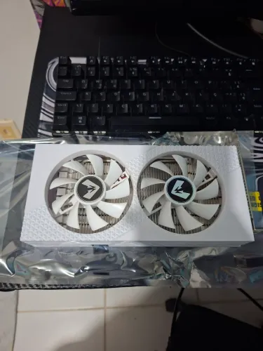 Placa de vídeo rx 580 2048sp branca