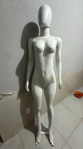 Manequins