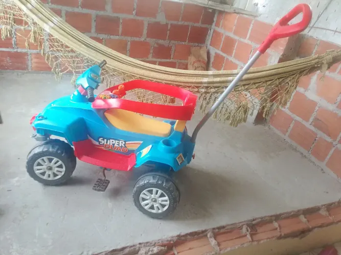 Vendo quadriciclo infantil