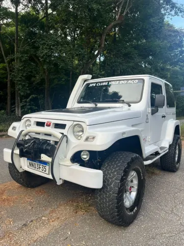 Troller T-4 4X4 3.0 TB Int. Cap. Rígida Diesel 2010