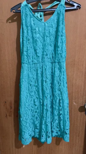 Vestido com renda