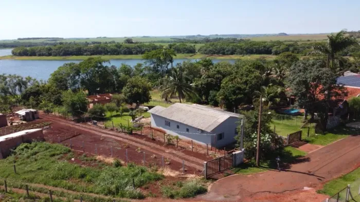 Chácara 1061m² 100% Molhada com Casa de Alvenaria Alvorada do Sul.