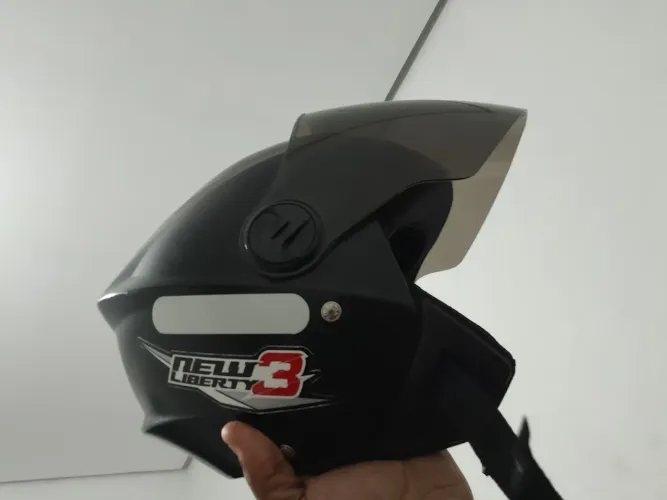 Vende-se capacete
