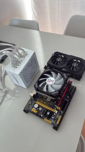 Kit AM4 + Placa de Video + fonte