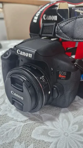 Máquina fotográfica T6i com Wi-Fi canon 