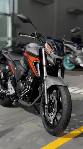 Moto Yamaha 250 aceito cartão 