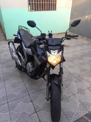 Sou dono dela há 5 anos , mecânica ok , dok ok pega e transferir