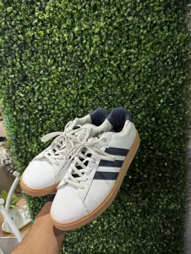 Tênis Adidas Aspyre branco 3 listras
