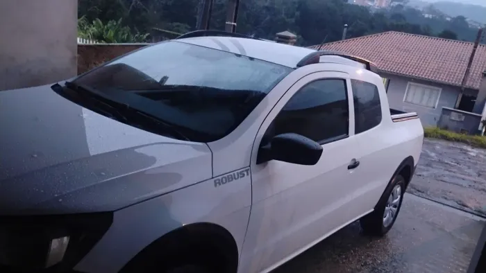 Volkswagen Saveiro Robust 1.6 Total Flex 8V CD 2018