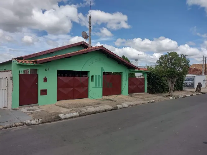Casa com edícula Jd Nova Estância - São Pedro
