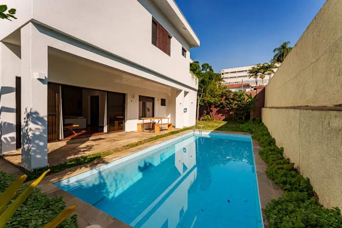 Casa para venda em Vila Tramontano com 4 quartos, sendo 4 suítes, 459m²
