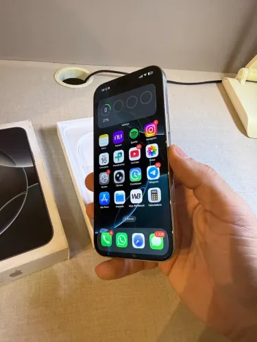 iPhone 16 pro Max - 256gb
