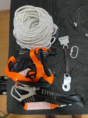 KIT COMPLETO PARA TRABALHO EM ALTURA / SEGURANÇA