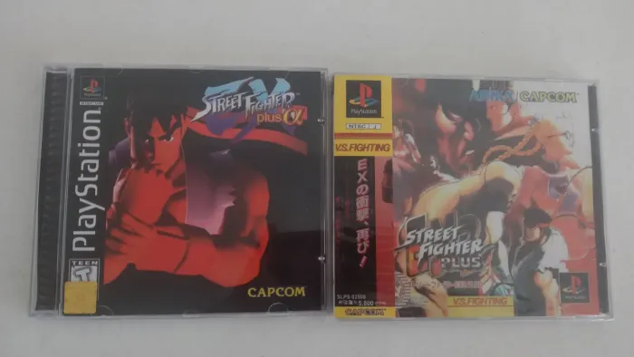 Jogos Street Fighter Ex 1 e 2, prensados em mídia prata.