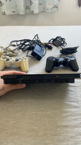 PlayStation 2 Completo c/controle e jogos