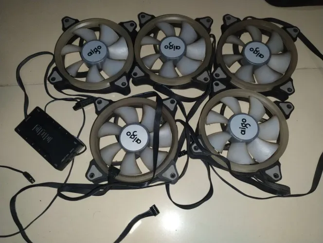 Kit 5 fans Aigo Autora C5Pro + Controladora