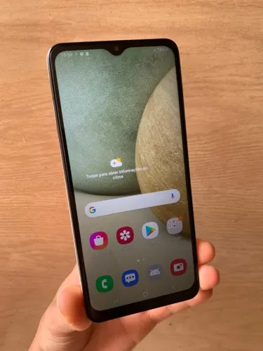Celular Samsung A12 64GB excelente