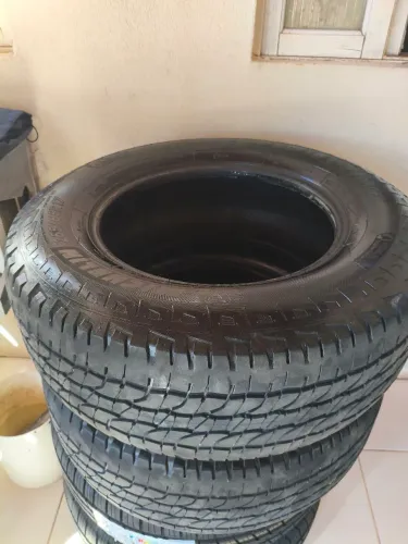 Pneu MICHELIN 265/65/17