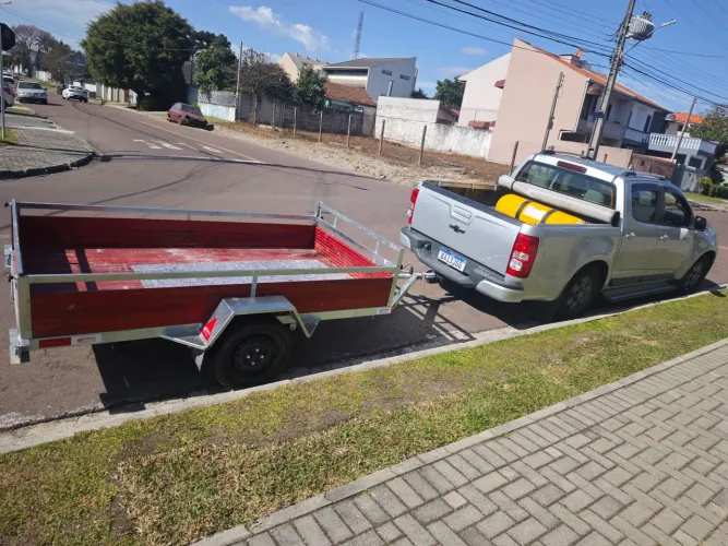 Fretes e mudanças de medio porte. Curitiba e região. Faça seu orçamento *