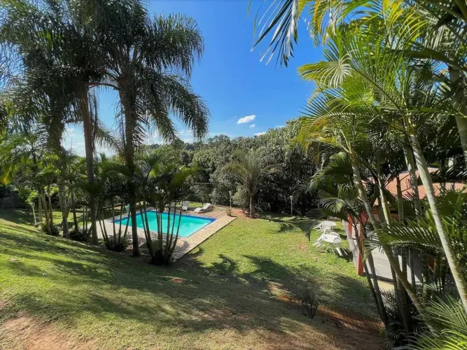 Casa em Rua da Ferradura - Chácara Santa Lúcia - Carapicuíba/SP