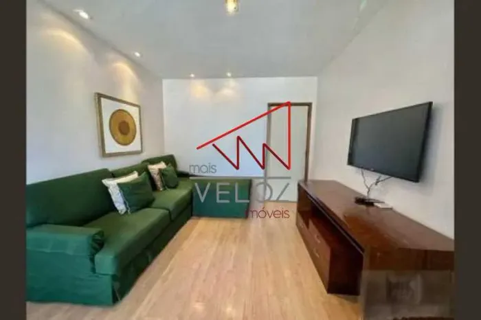 Flat em Prédio cobiçado - Rua nobre do Leblon