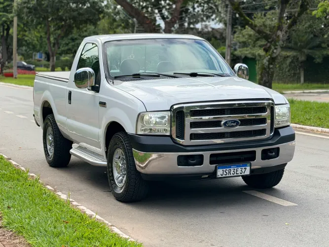 Ford F-250 XLT 3.9 4X2 Diesel TB 2010