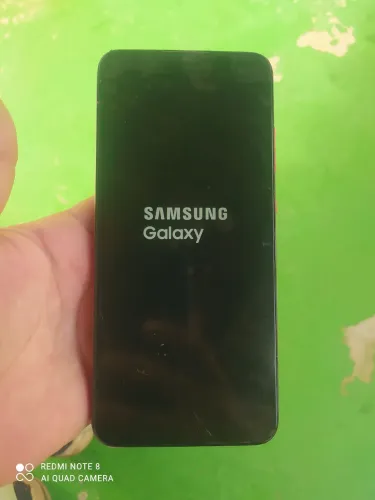 Vendo celular Samsung A04E funcionando tudo 64gb 