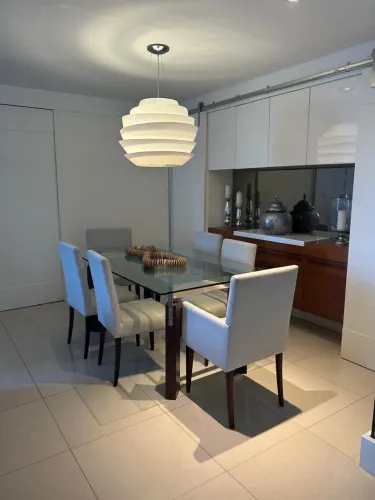 Mesa de Jantar com 6 Cadeiras