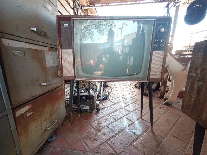 TV RELÍQUIA COLORADO RQ.