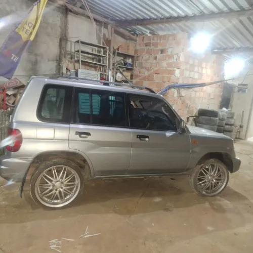 Mitsubishi Pajero IO Aut. 2000